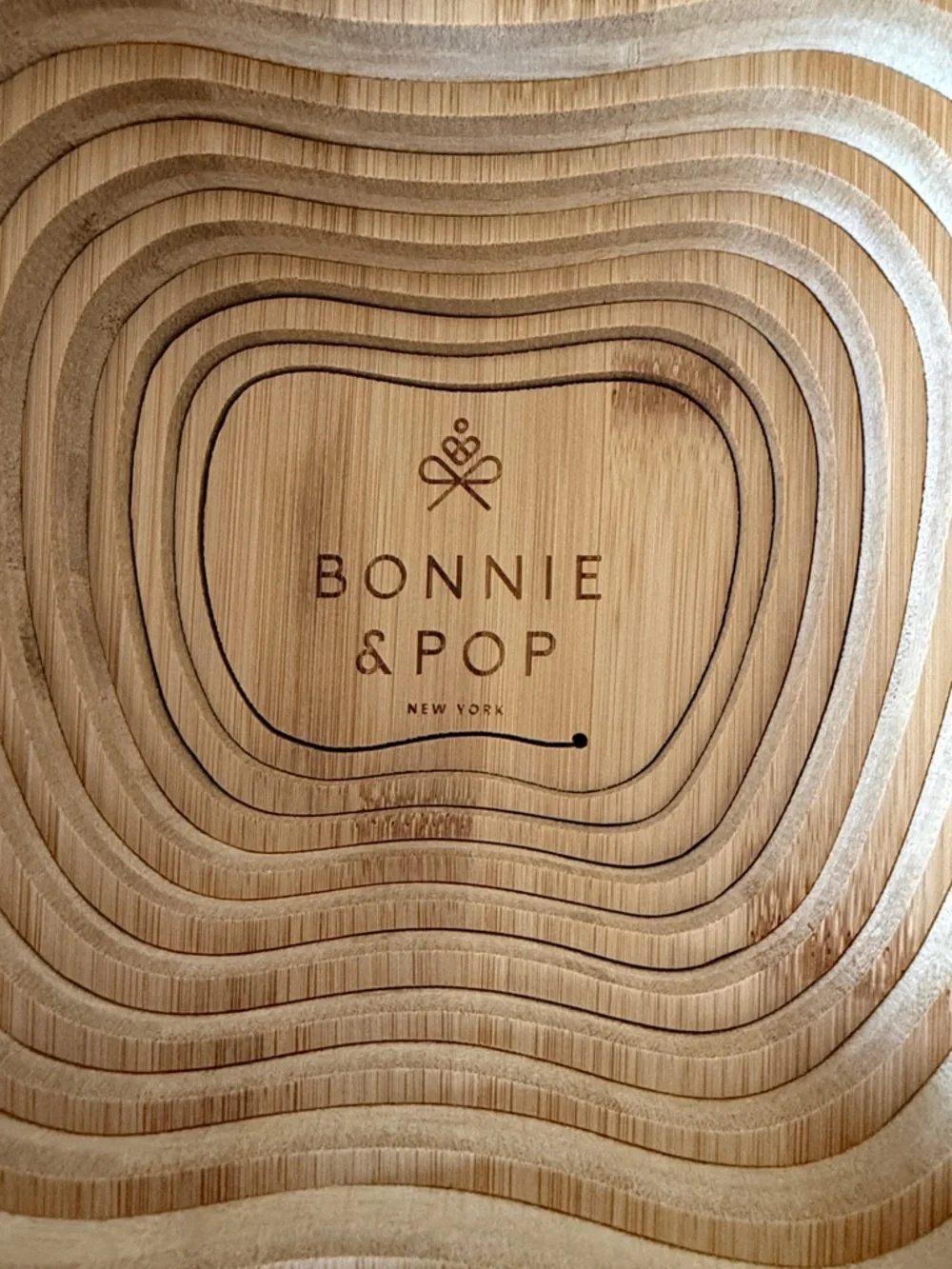 Bonnie & Pop NY Apple Shaped Collapsable Wooden Basket, Trivet or Cutting Board